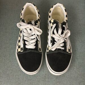 Girls Size 2 Vans BNWOT ❤️❤️